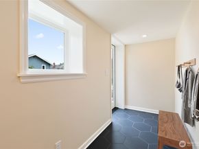 5212 S Mayflower Street, Seattle WA 98118