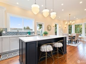 5212 S Mayflower Street, Seattle WA 98118