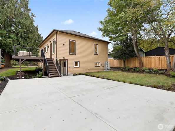 5212 S Mayflower Street, Seattle WA 98118