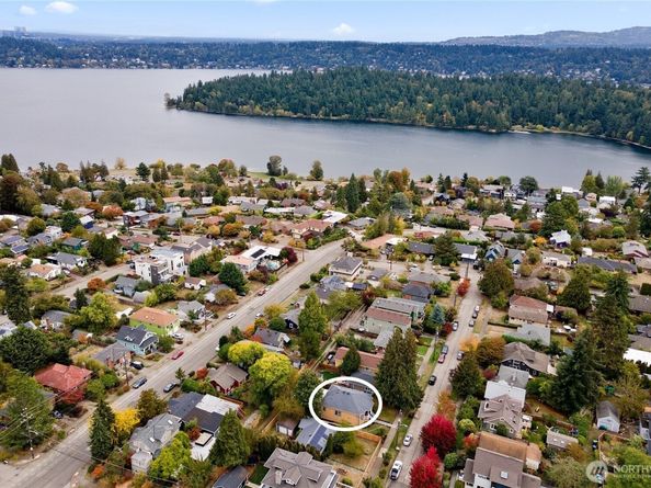 5212 S Mayflower Street, Seattle WA 98118