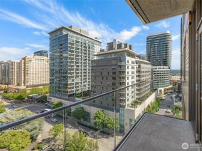 10232 NE 10th Street 807, Bellevue WA 98004