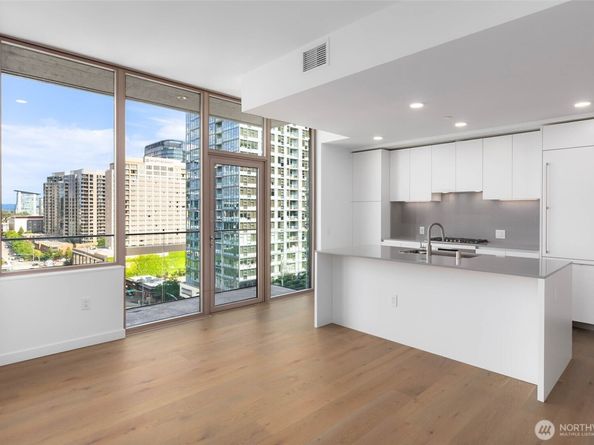 10232 NE 10th Street 807, Bellevue WA 98004