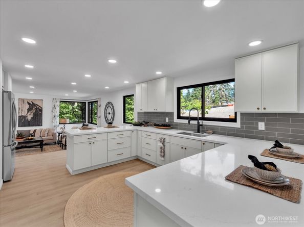 17009 17th Avenue W, Lynnwood WA 98037