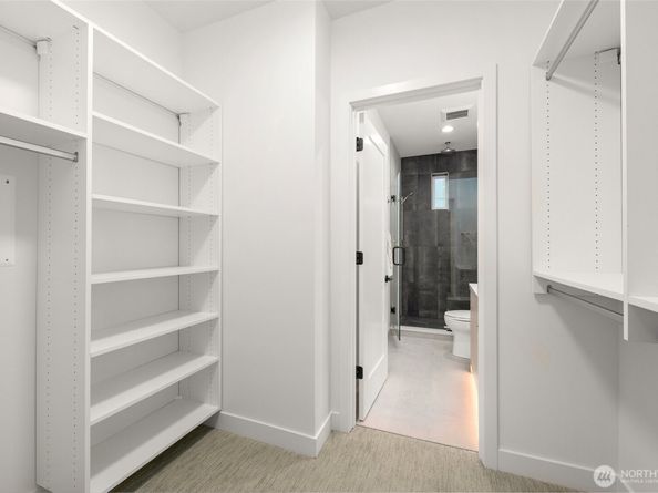 222 C 10th Avenue E, Seattle WA 98102