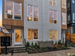 222 C 10th Avenue E, Seattle WA 98102