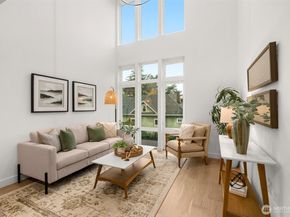 222 C 10th Avenue E, Seattle WA 98102