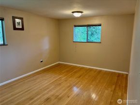 18612 51st Avenue SE, Bothell WA 98012