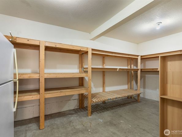 832 Lake Street S, Kirkland WA 98033