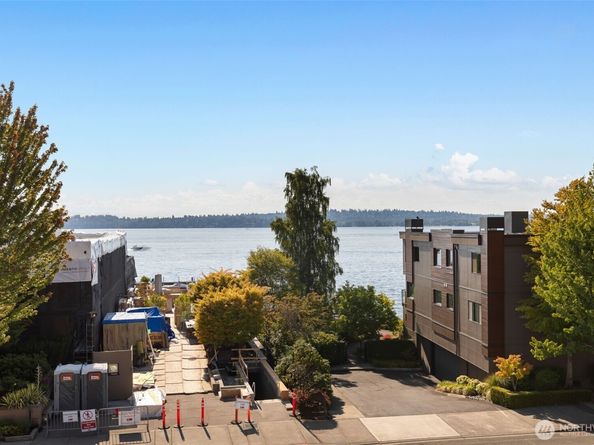 832 Lake Street S, Kirkland WA 98033