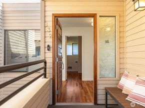 832 Lake Street S, Kirkland WA 98033