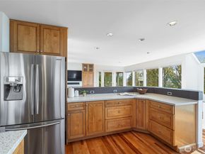 832 Lake Street S, Kirkland WA 98033