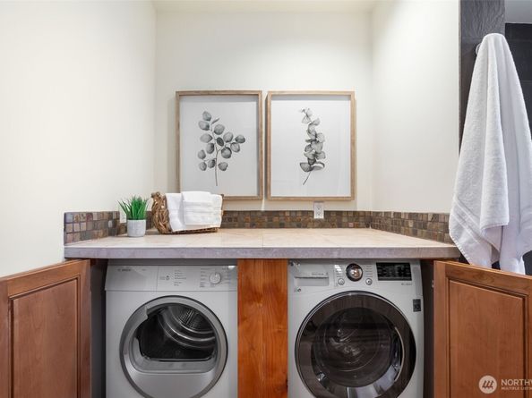 832 Lake Street S, Kirkland WA 98033