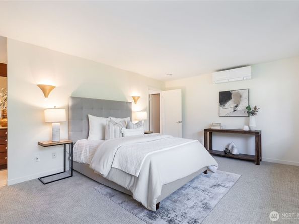 832 Lake Street S, Kirkland WA 98033