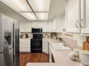 6300 Sand Point Way Ne 212, Seattle WA 98115