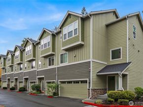 23000 NE 8th E5, Sammamish WA 98074