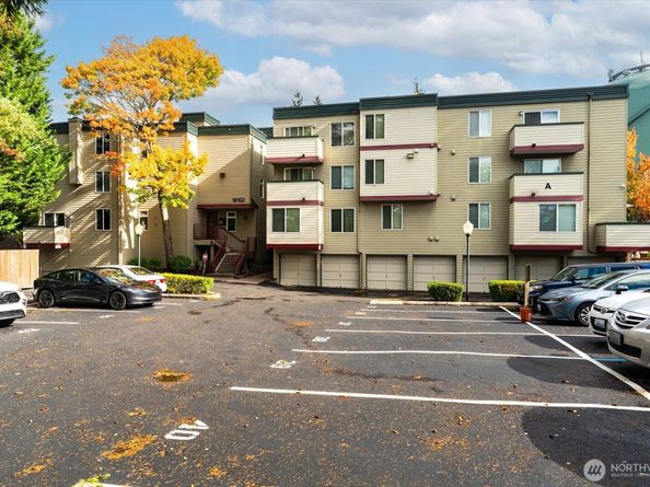 18102 15th Avenue NE A302, Shoreline WA 98155