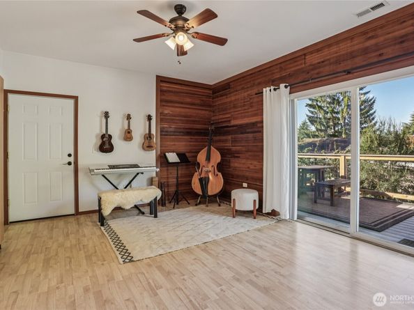 511 Van de Vanter Avenue, Kent WA 98030
