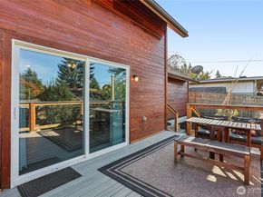 511 Van de Vanter Avenue, Kent WA 98030