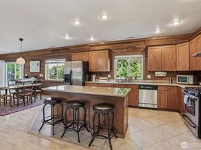 511 Van de Vanter Avenue, Kent WA 98030