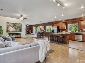 511 Van de Vanter Avenue, Kent WA 98030