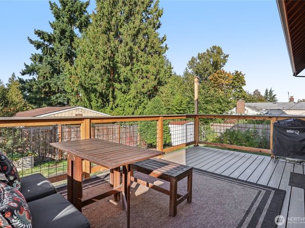 511 Van de Vanter Avenue, Kent WA 98030