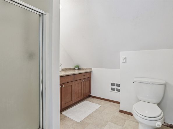 511 Van de Vanter Avenue, Kent WA 98030
