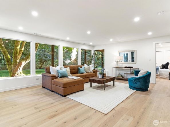 4278 137th Avenue NE, Bellevue WA 98005