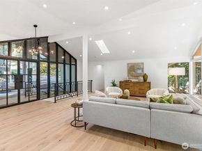 4278 137th Avenue NE, Bellevue WA 98005