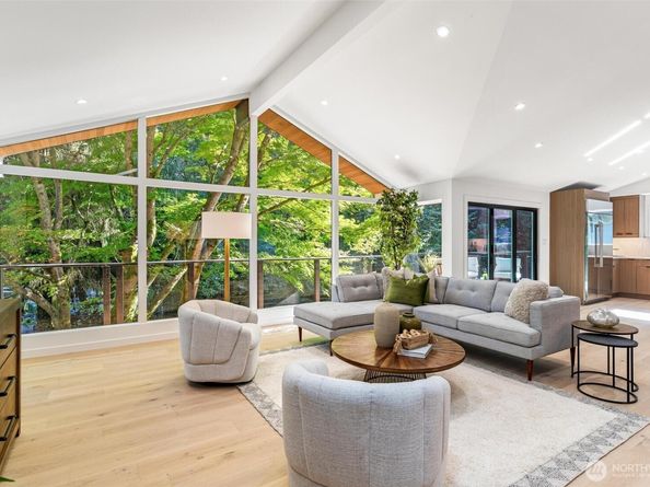 4278 137th Avenue NE, Bellevue WA 98005