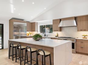 4278 137th Avenue NE, Bellevue WA 98005