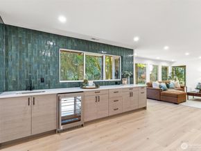 4278 137th Avenue NE, Bellevue WA 98005