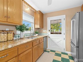 4806 Seahurst Avenue, Everett WA 98203