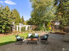 9728 45th Avenue NE, Seattle WA 98115