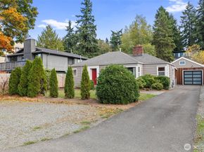 9728 45th Avenue NE, Seattle WA 98115