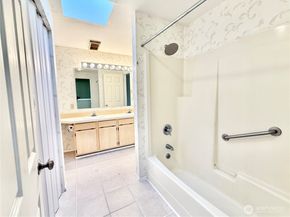 1610 Park Avenue B3, Bremerton WA 98337