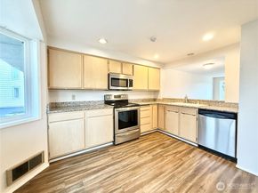 1610 Park Avenue B3, Bremerton WA 98337