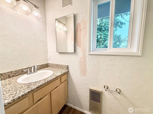 1610 Park Avenue B3, Bremerton WA 98337