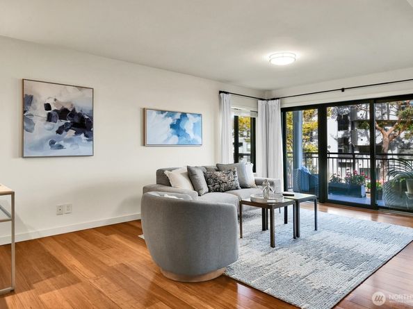 3640 26th Place W 101B, Seattle WA 98199