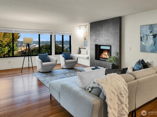 3640 26th Place W 101B, Seattle WA 98199