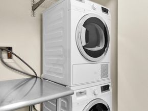 3640 26th Place W 101B, Seattle WA 98199