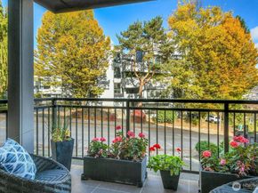 3640 26th Place W 101B, Seattle WA 98199