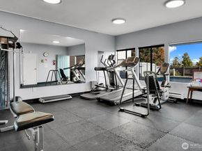 3640 26th Place W 101B, Seattle WA 98199