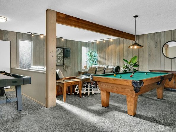 3640 26th Place W 101B, Seattle WA 98199