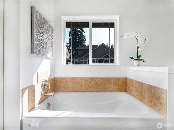 20409 25th Place W, Lynnwood WA 98036