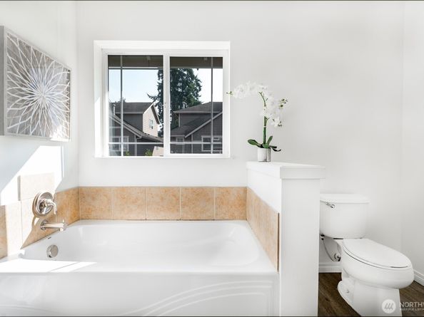 20409 25th Place W, Lynnwood WA 98036