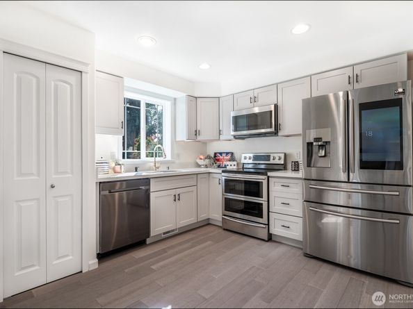 20409 25th Place W, Lynnwood WA 98036