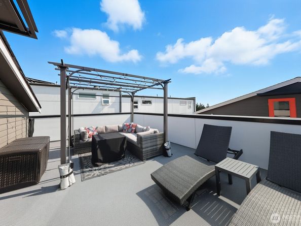 7747 15th Avenue NW A, Seattle WA 98117