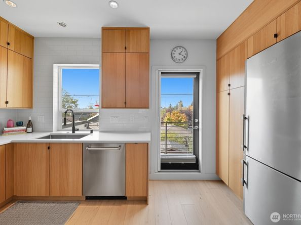 7747 15th Avenue NW A, Seattle WA 98117