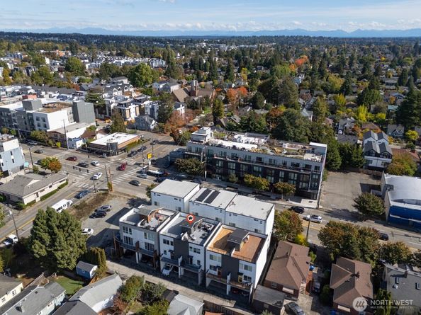 7747 15th Avenue NW A, Seattle WA 98117