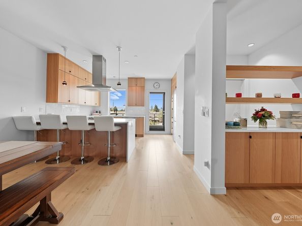 7747 15th Avenue NW A, Seattle WA 98117